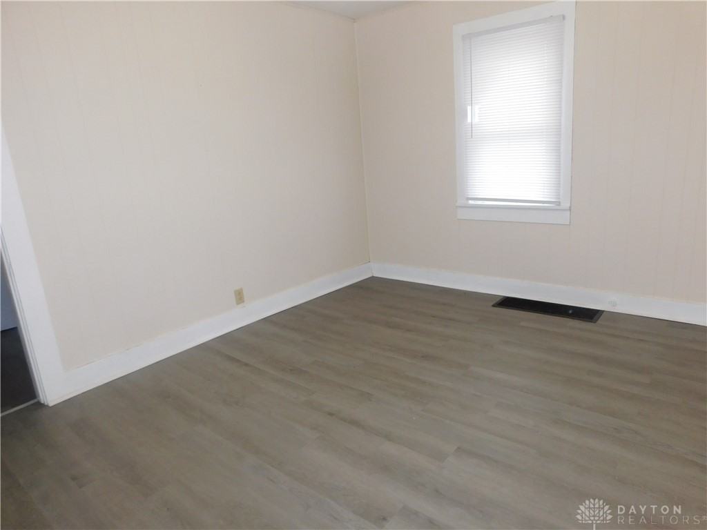 368 Raffensperger Ave ##370 - Photo 5 of 12