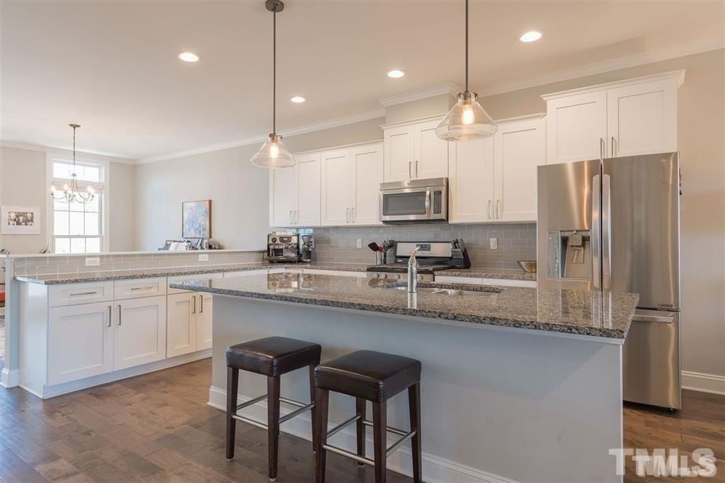 1056 Residents Club Dr - Photo 5 of 24