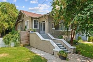 featured image of 2431 Calhoun St