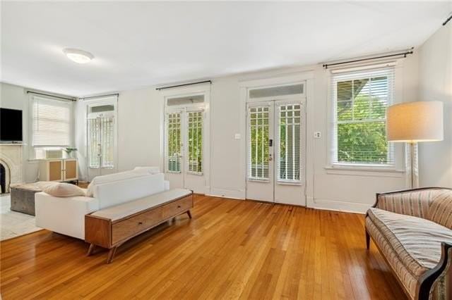 2431 Calhoun St - Photo 3 of 10