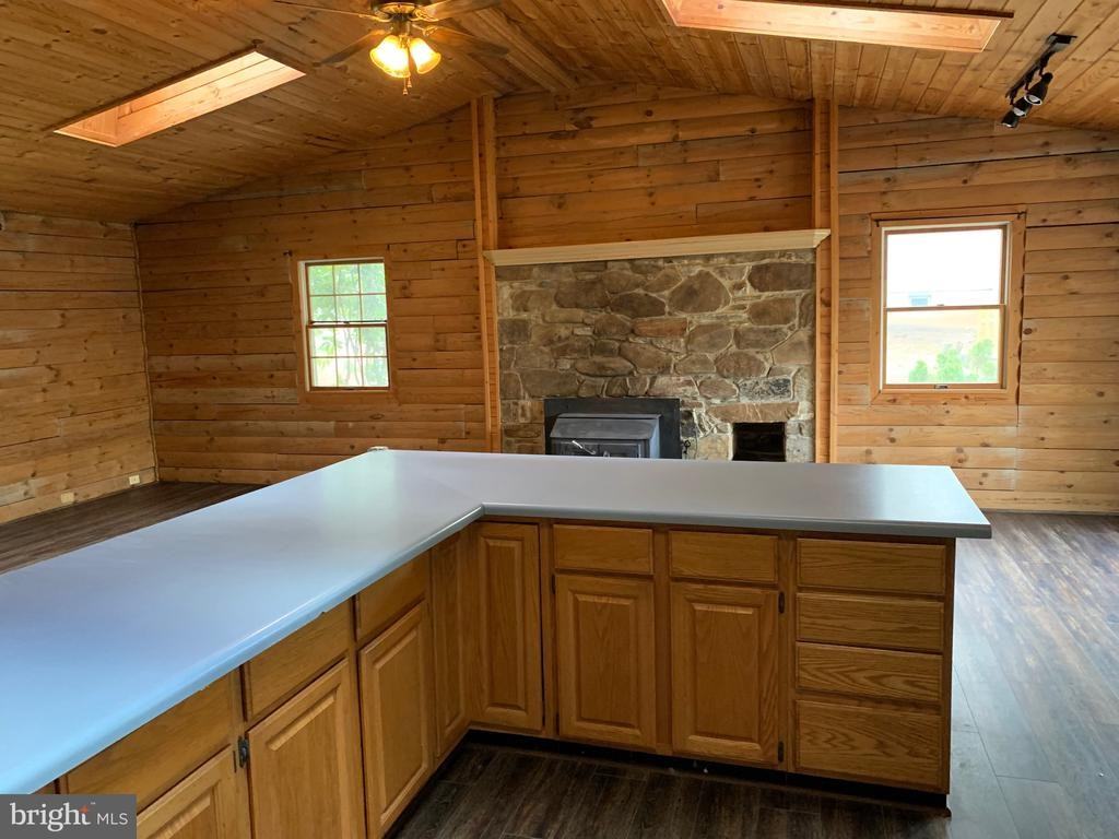 7 Glade Dr - Photo 4 of 18