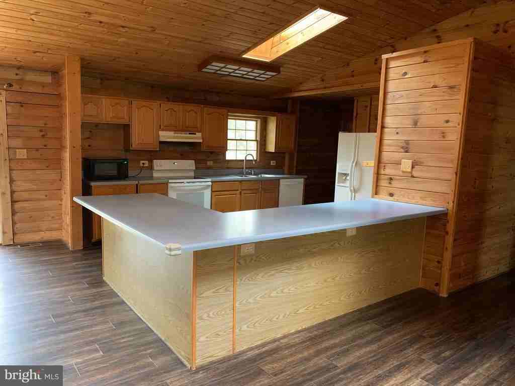 7 Glade Dr - Photo 6 of 18