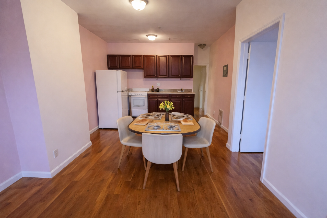 813 DeKalb Avenue #4 - Photo 3 of 5