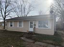 featured image of 2324 West Gilbert Avenue