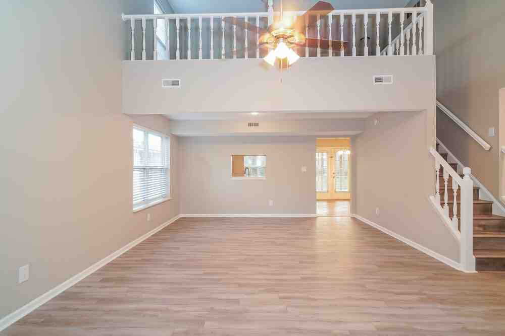 8633 Buffalo Ridge Dr - Photo 4 of 17