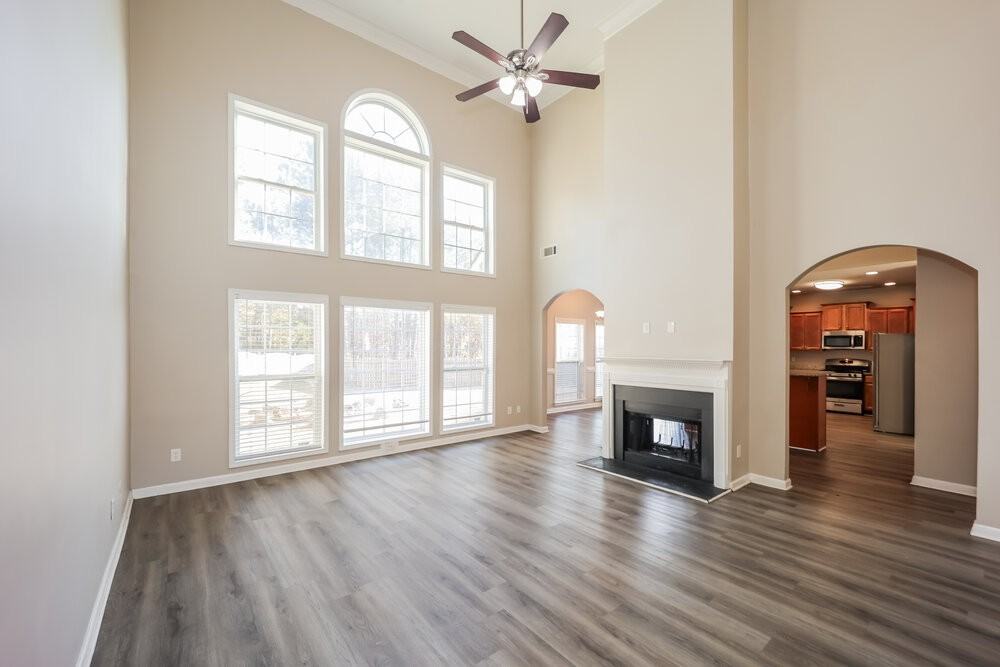 501 Summer Brooke Ln - Photo 4 of 17