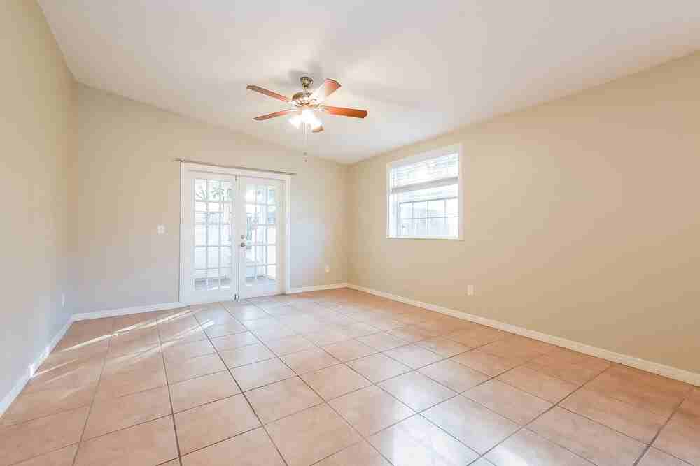 1458 Eldra Dr - Photo 3 of 16