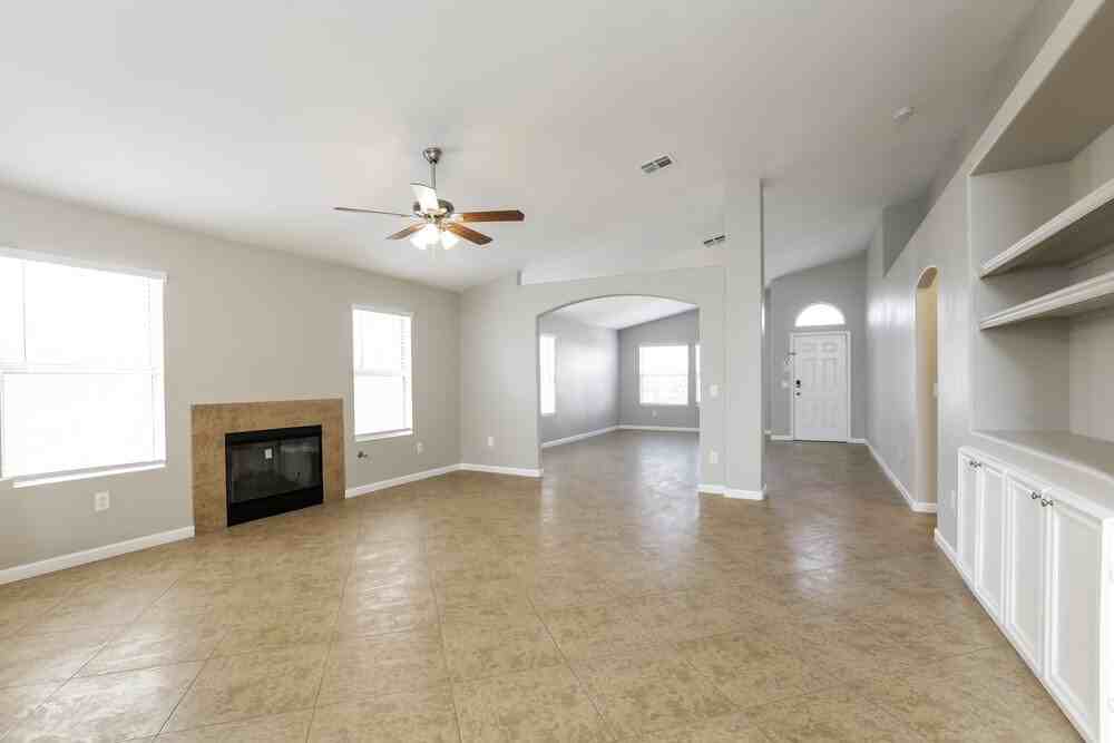 5514 Night Swim Ln - Photo 4 of 16