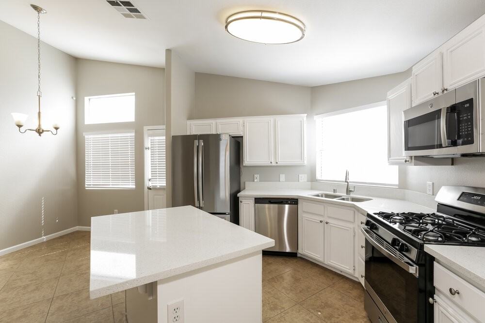 5514 Night Swim Ln - Photo 7 of 16