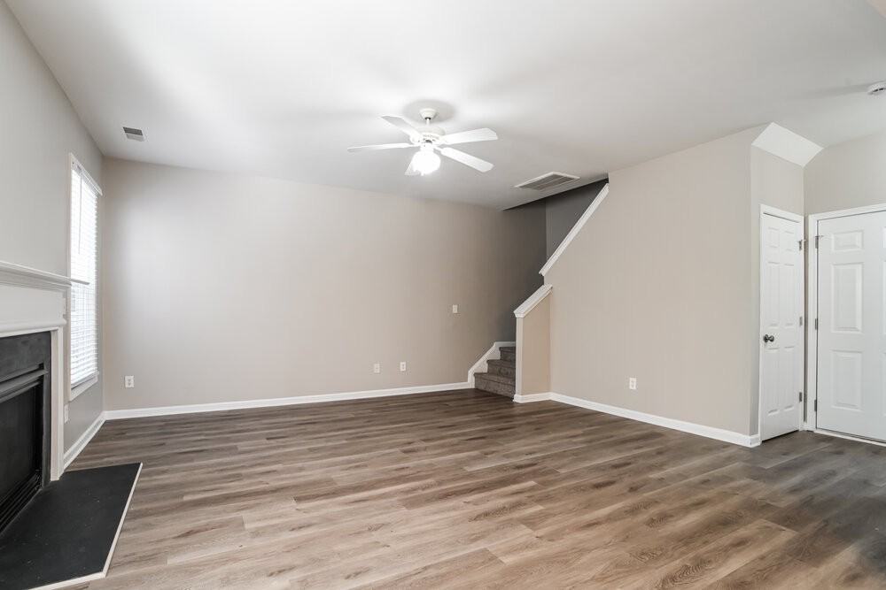 9843 Jeanette Cir - Photo 6 of 17