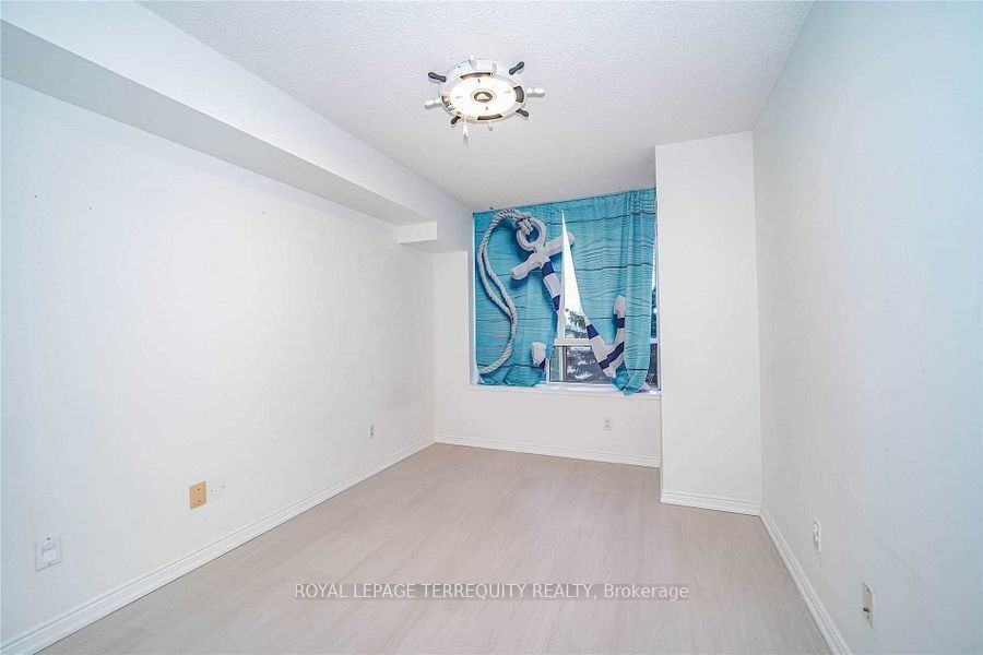 850 Steeles Avenue West - Photo 7 of 15