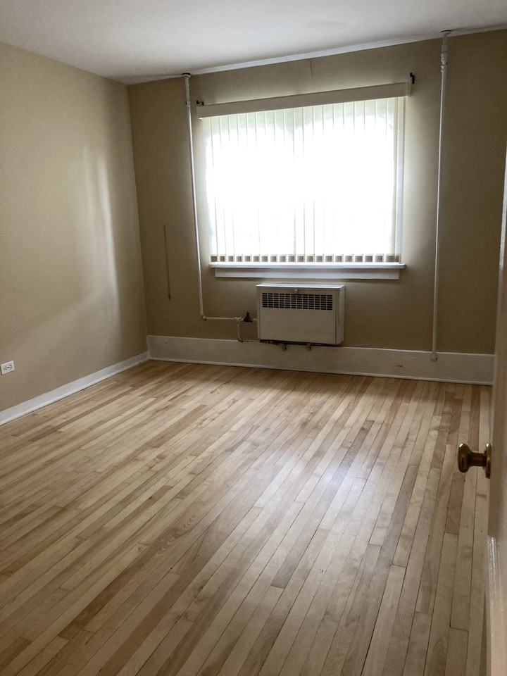 The Huntington Apartments - Photo 7 of 13