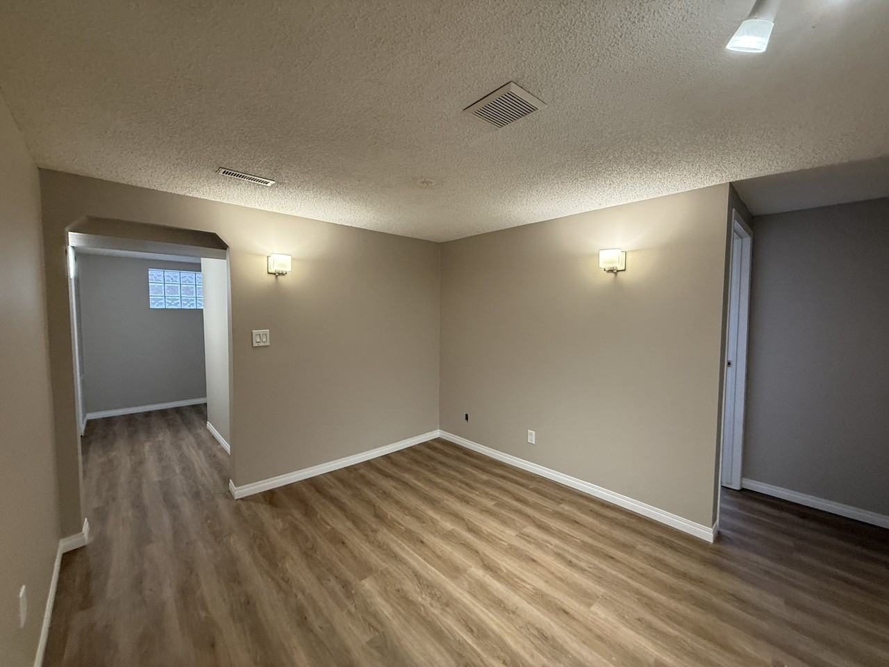 8104 125 Ave NW BSMT Suite - Photo 3 of 12