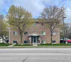 16 Wellington St W - Photo 1 of 1