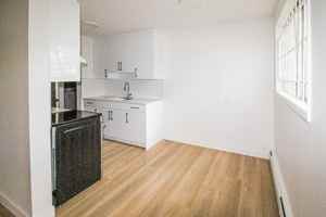 featured image of 11936 104 St Nw