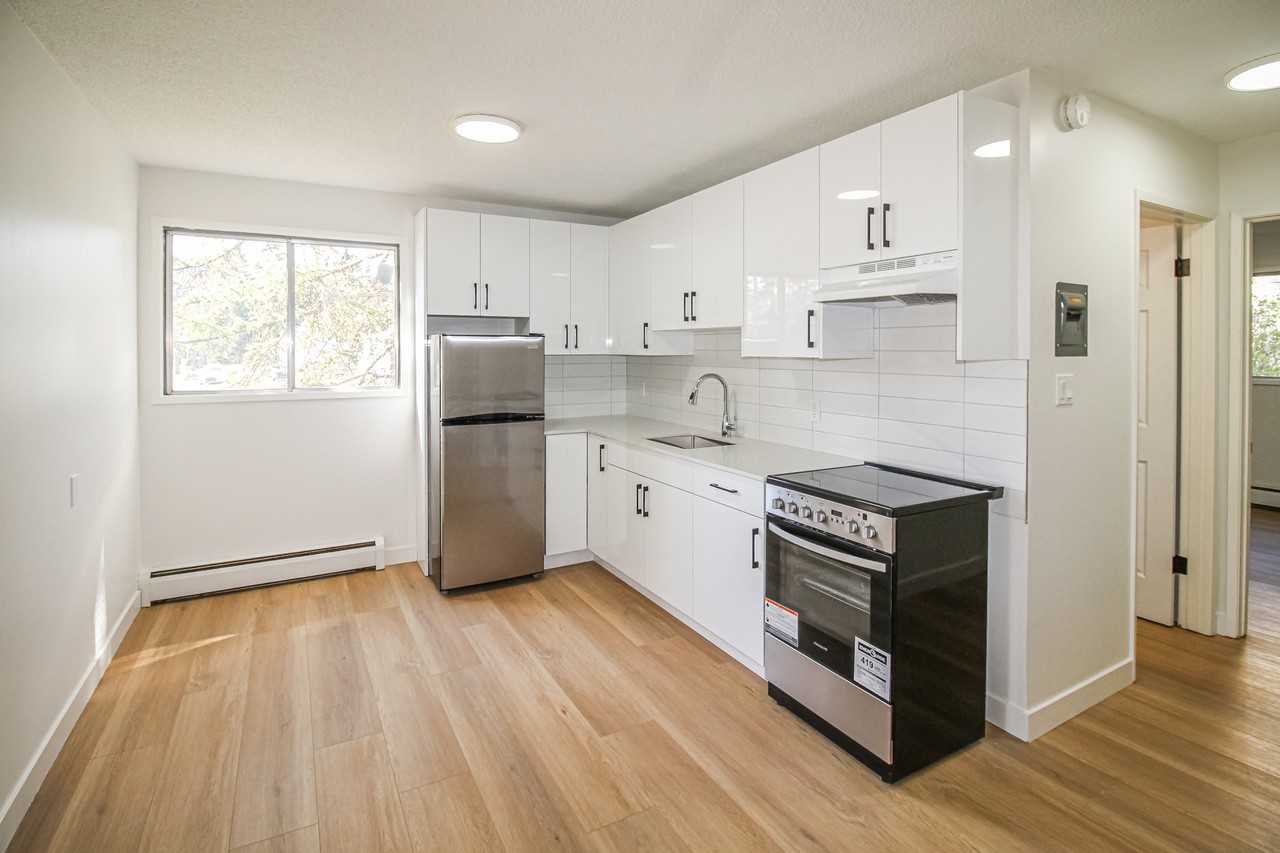 Sterling - Photo 4 of 21