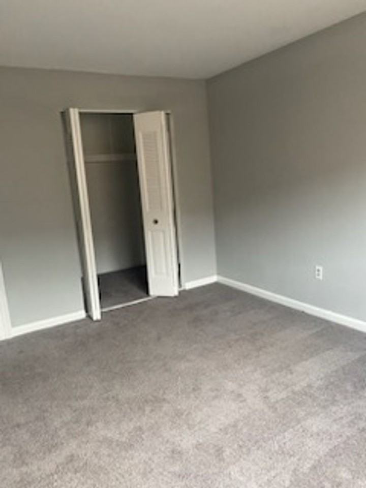 HOLLY GARDEN APARTMENTS - Photo 6 of 14