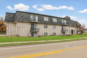 featured image of 123 S Regency Dr