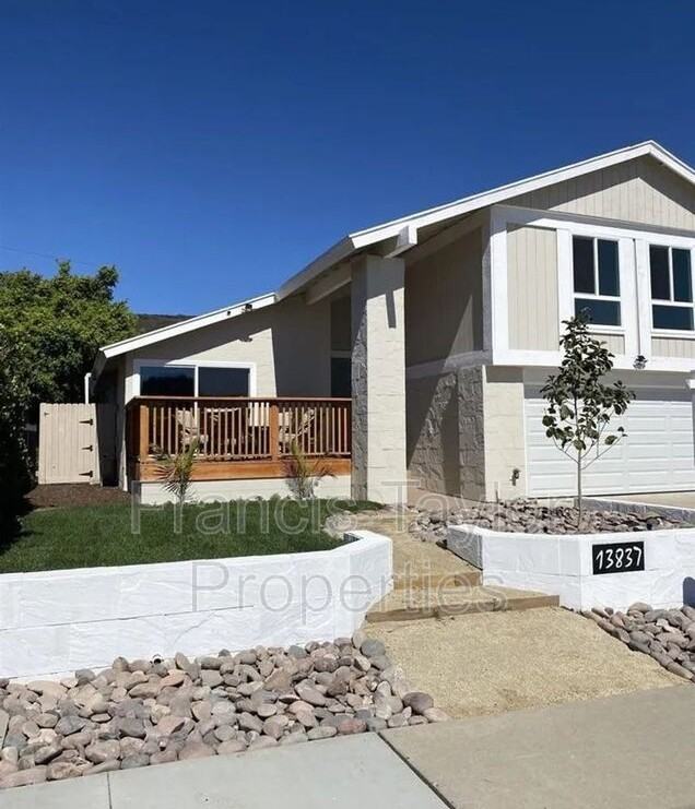 13837 Paseo Cardiel - Photo 2 of 24