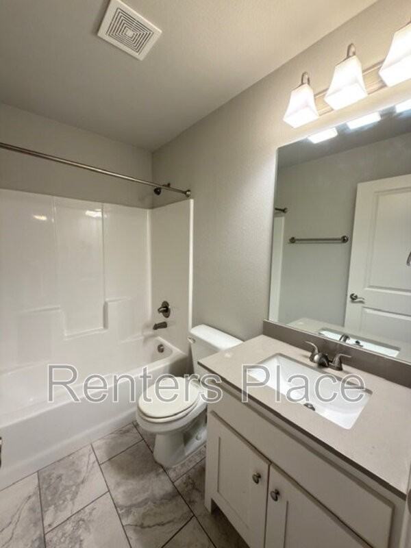 1402 E New Orleans Pl - Photo 7 of 27