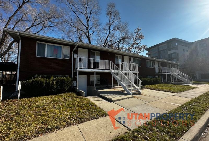 4951 S Center St #8 - Photo 2 of 2