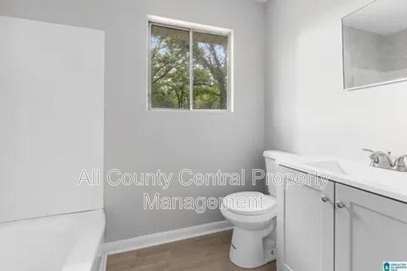 1232 Frisco St - Photo 6 of 9