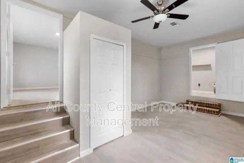 1232 Frisco St - Photo 7 of 9