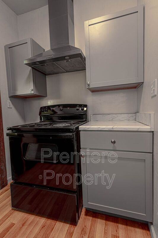 205 S Willis Ave - Photo 5 of 11