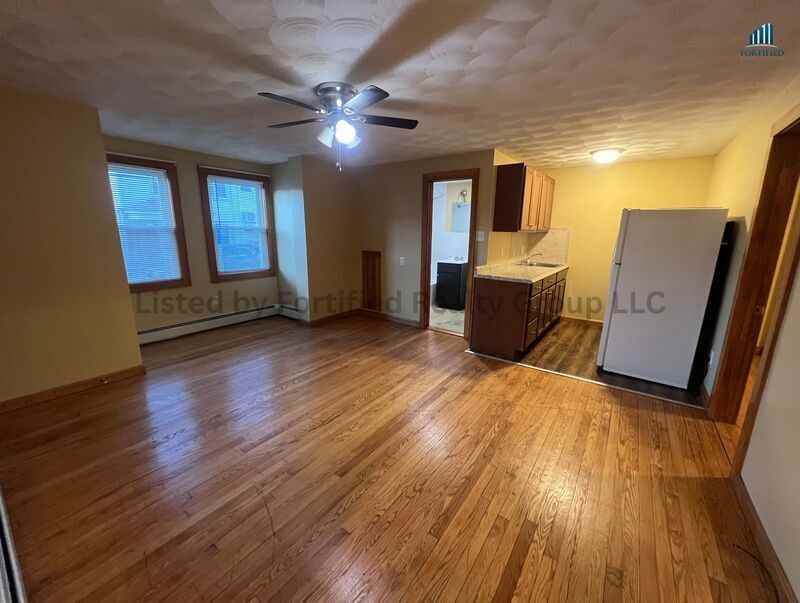 106 Tuttle St #1 - Photo 2 of 16