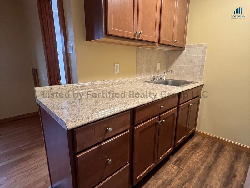 106 Tuttle St #1 - Photo 6 of 16