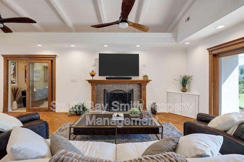 4814 Falcon Rock Pl - Photo 6 of 50