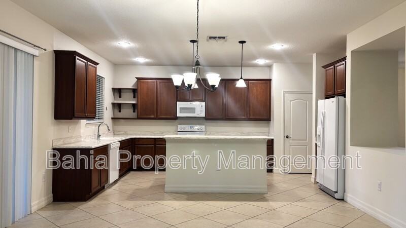 11892 Thatcher Ave - Photo 6 of 28