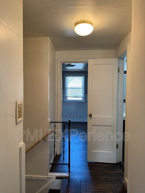 2204 Ramblewood Dr - Photo 7 of 40