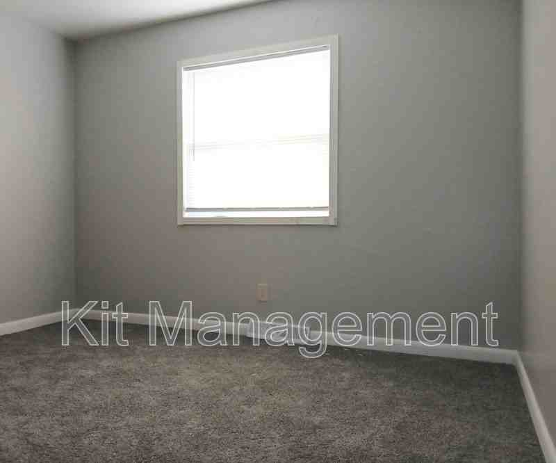 5517 Douglas Rd #9 - Photo 4 of 8