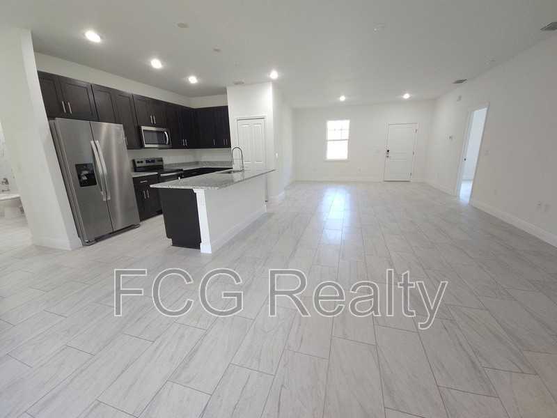 9841 N Sistine Ter - Photo 3 of 22