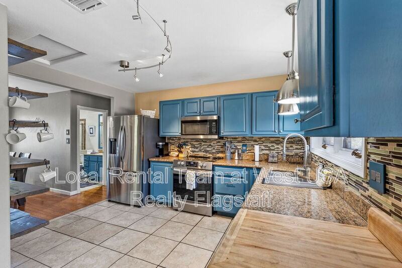 1720 N Doral Way - Photo 6 of 28