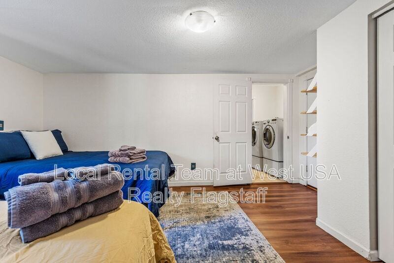 1720 N Doral Way - Photo 7 of 28