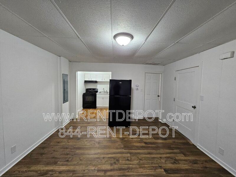 109 E Eichel Ave #A - Photo 3 of 9