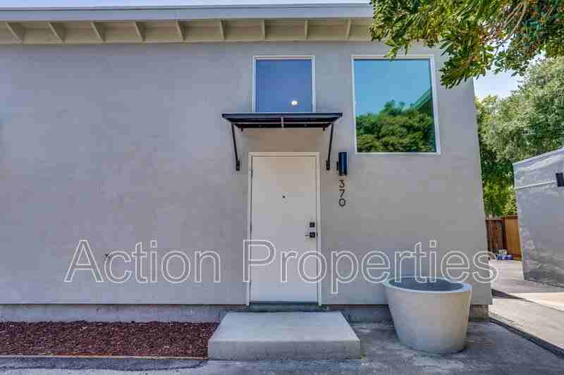 370 Camille Ct - Photo 2 of 21