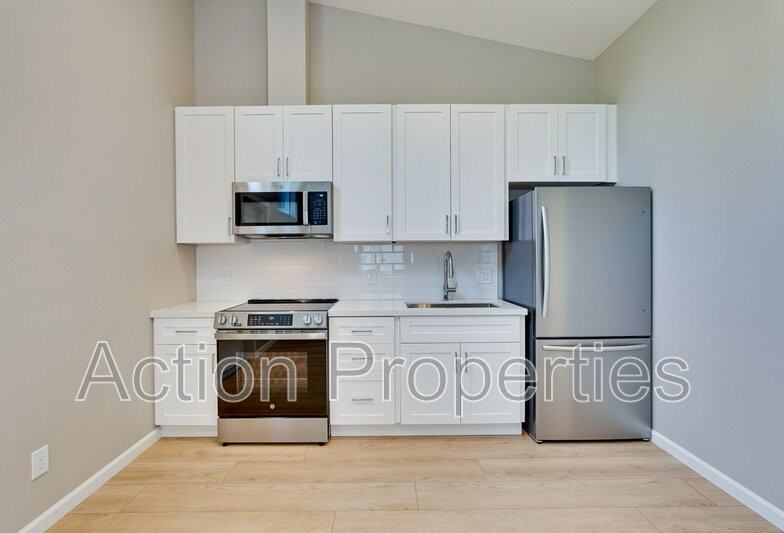 370 Camille Ct - Photo 5 of 21