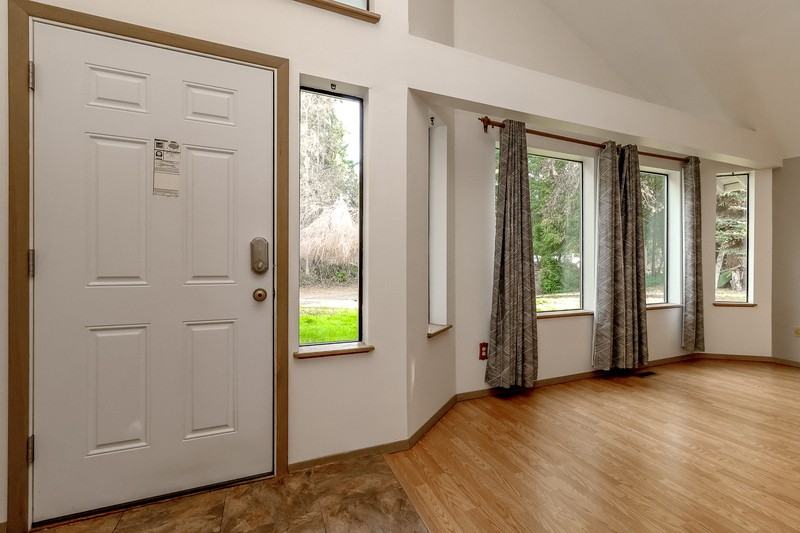 3223 S 372nd St - Photo 5 of 44