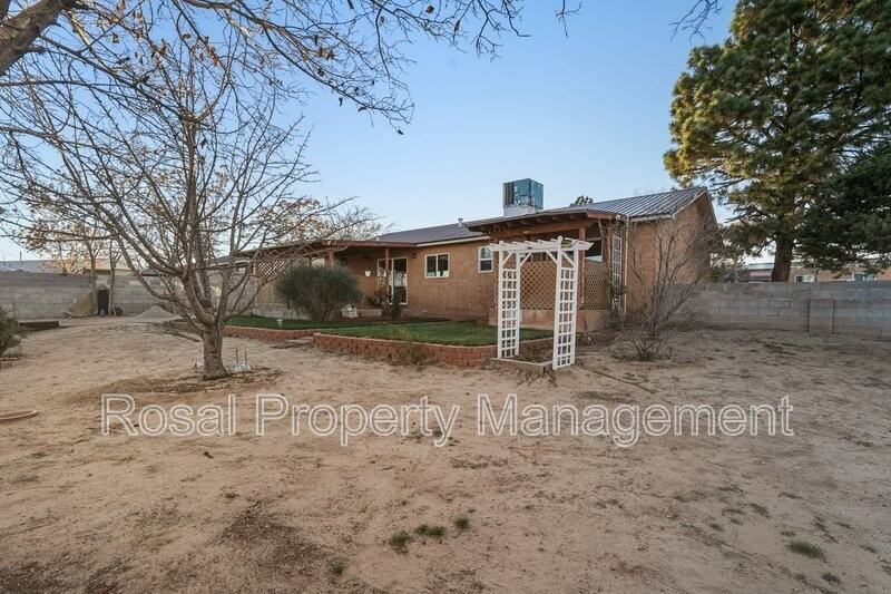 1700 Gschwind Pl Sw - Photo 6 of 29