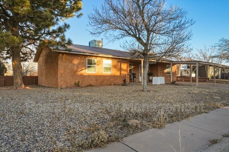 1700 Gschwind Pl Sw - Photo 2 of 29