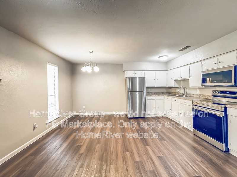 308 Cedar St - Photo 3 of 27