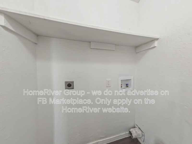 308 Cedar St - Photo 5 of 27