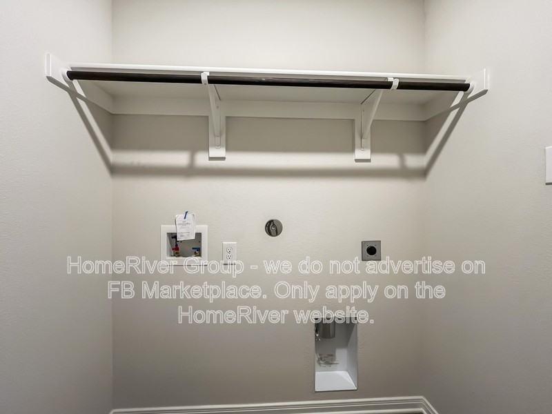 6352 Baraboo Dr - Photo 7 of 23