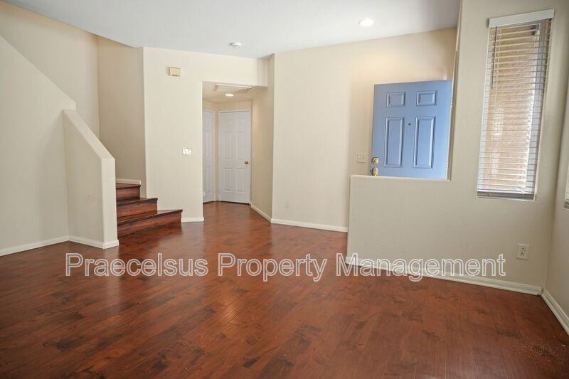 2541 Garnet Peak Rd - Photo 4 of 23