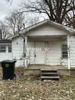 featured image of 233 4th Ave