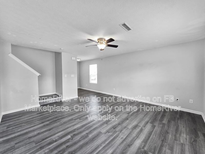 1257 Topp Creek Dr - Photo 3 of 22