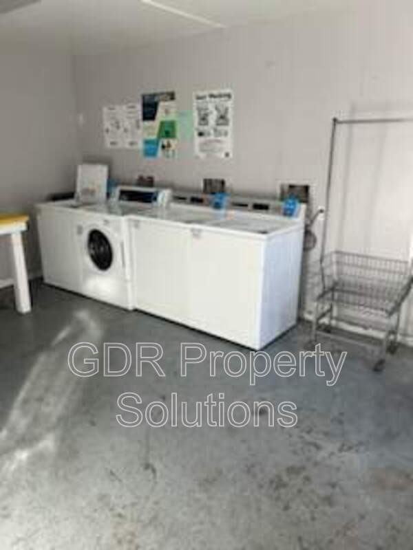 401 14th St Nw #16 - Photo 4 of 14